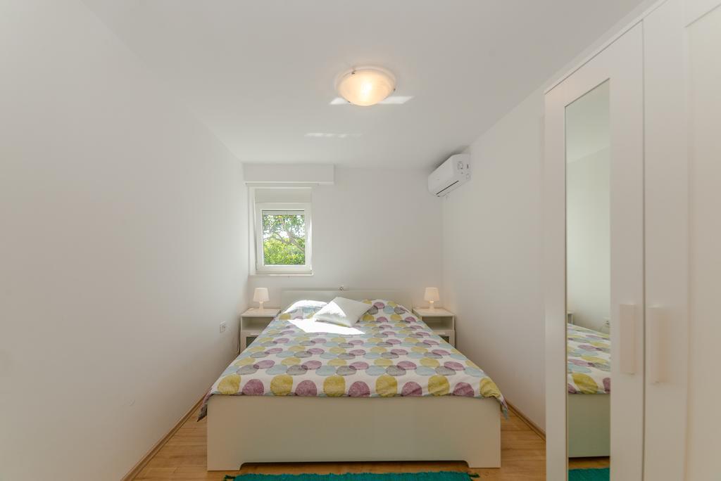 Apartment Robinson Podvrsje ภายนอก รูปภาพ